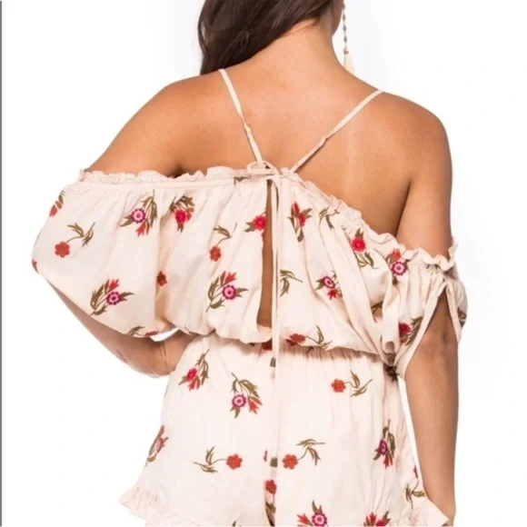 Lovers + Friends X Revolve Malia Floral Romper cold shoulder rose embroidered - Picture 3 of 9